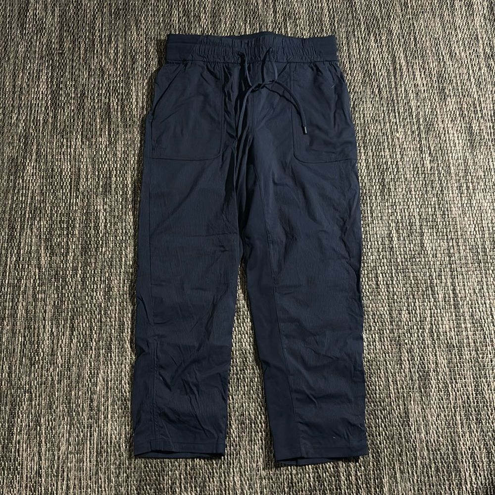 Lululemon Beyond The Studio Crop True Navy Size 8
